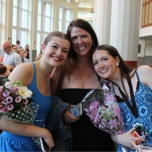 Meet your Posher, Lauren